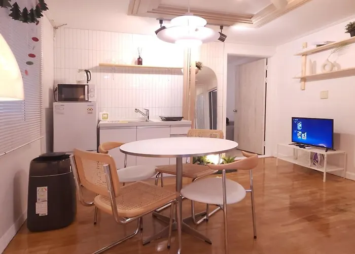 C-1 White Linen House,3Br